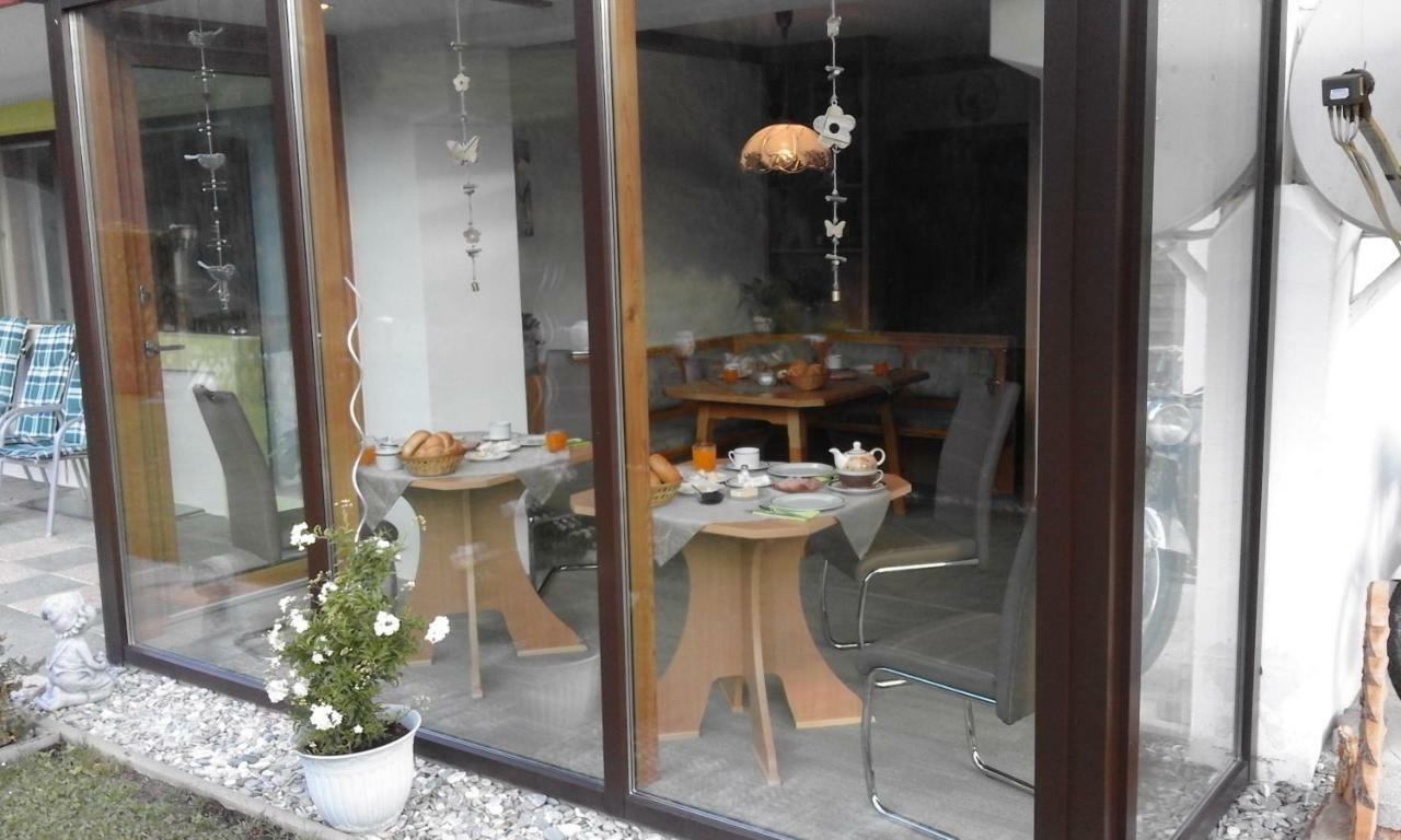 Gaestehaus Kratzer เวอร์เกน ภายนอก รูปภาพ